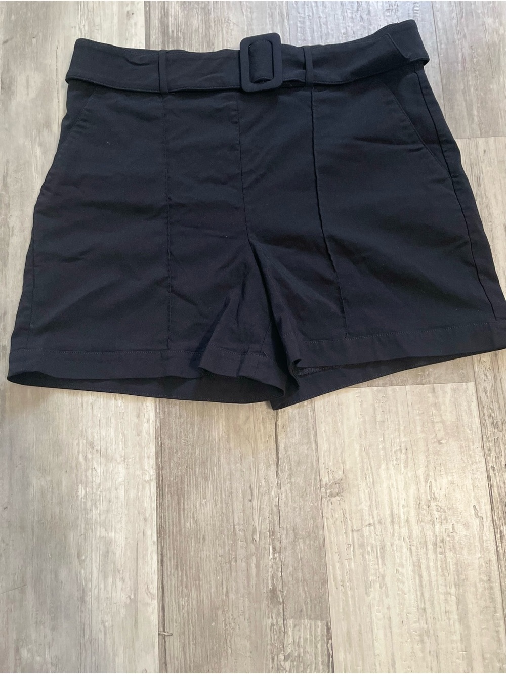 INC International Concepts Black short High-Waist Belted Size L